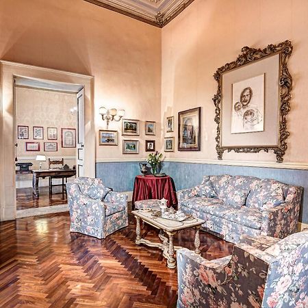 Arthouse Lady Marys Tribunali Luxury Suite Napoli Eksteriør bilde