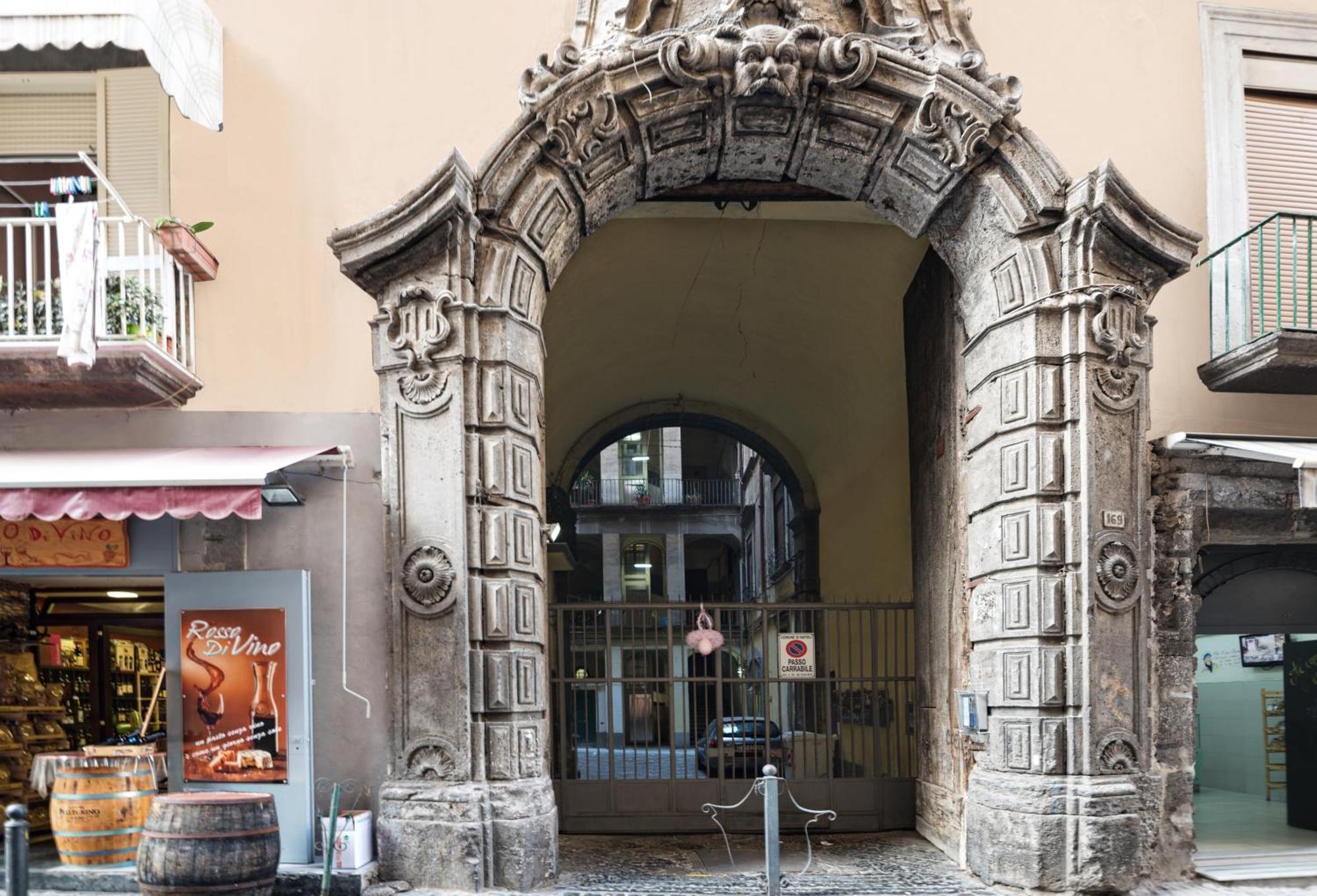 Arthouse Lady Marys Tribunali Luxury Suite Napoli Eksteriør bilde