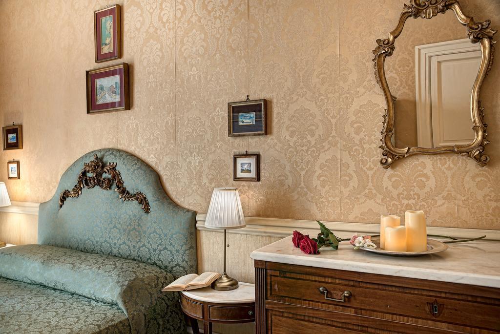 Arthouse Lady Marys Tribunali Luxury Suite Napoli Eksteriør bilde