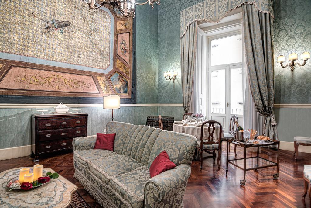 Arthouse Lady Marys Tribunali Luxury Suite Napoli Eksteriør bilde
