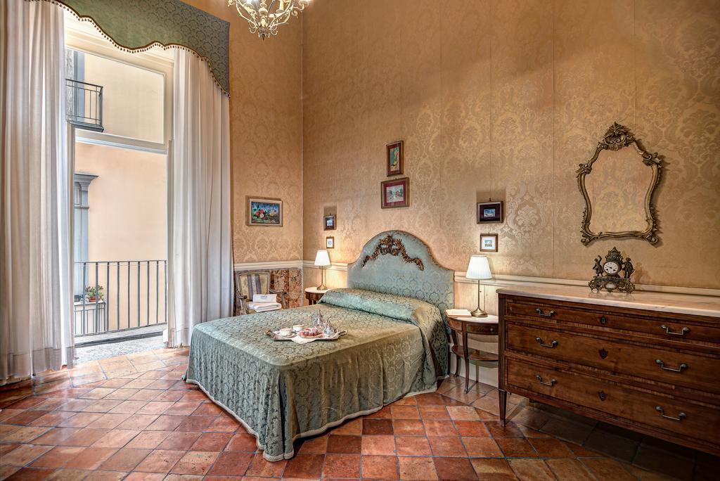 Arthouse Lady Marys Tribunali Luxury Suite Napoli Eksteriør bilde