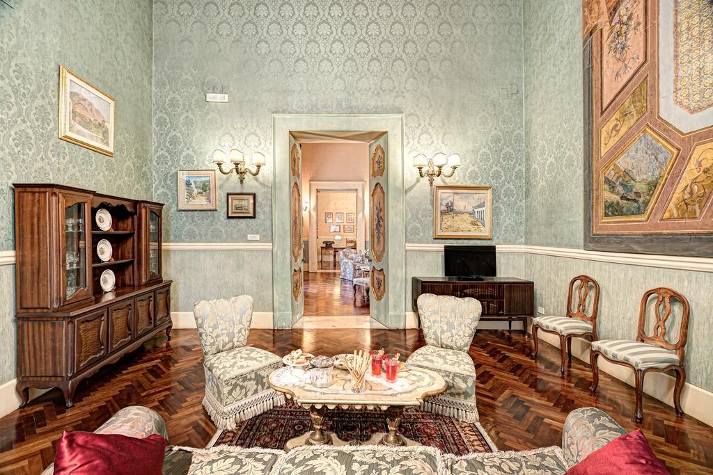 Arthouse Lady Marys Tribunali Luxury Suite Napoli Eksteriør bilde